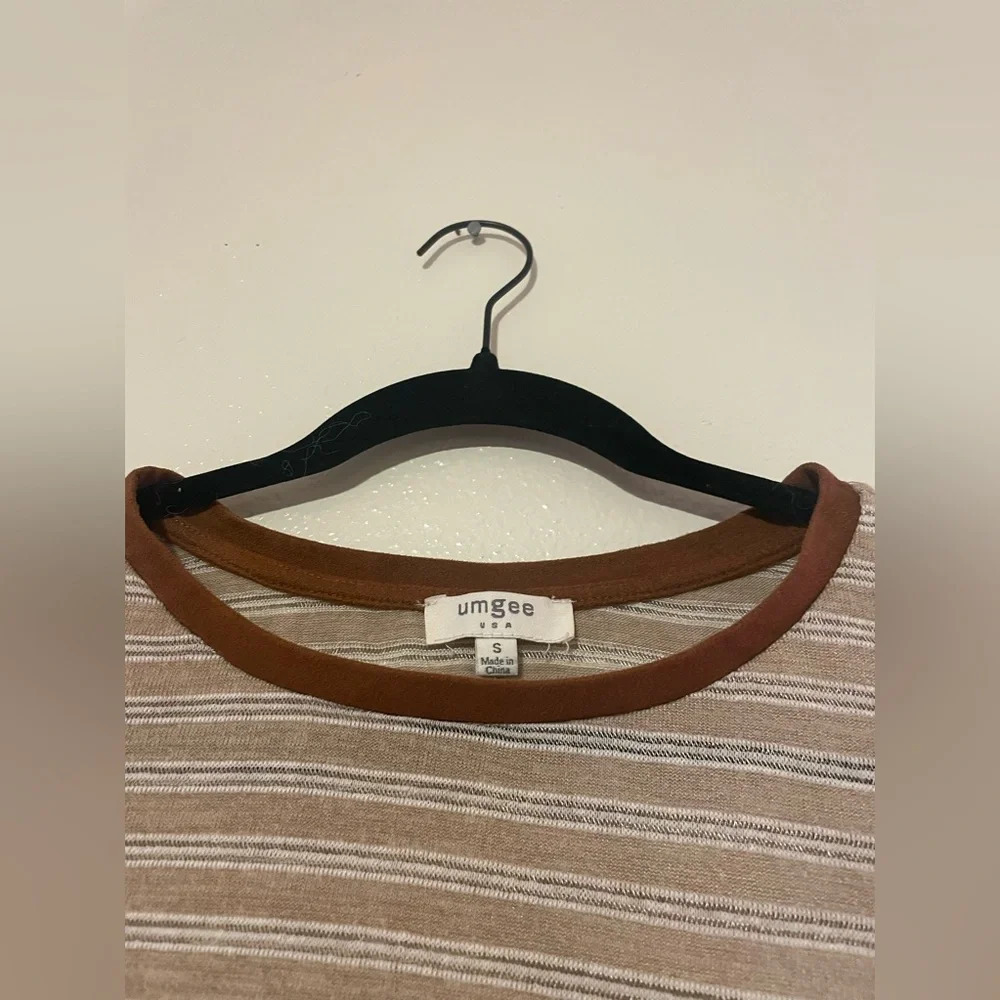 Umgee Long Sleeve Sheer Top - Picture 3 of 4